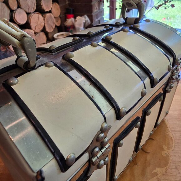 Tano of Madrid - Vintage Silver & Leather Locking Train Case Style Purse​ - Picture 6 of 16